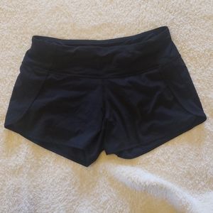 Lululemon black speed shorts 4"